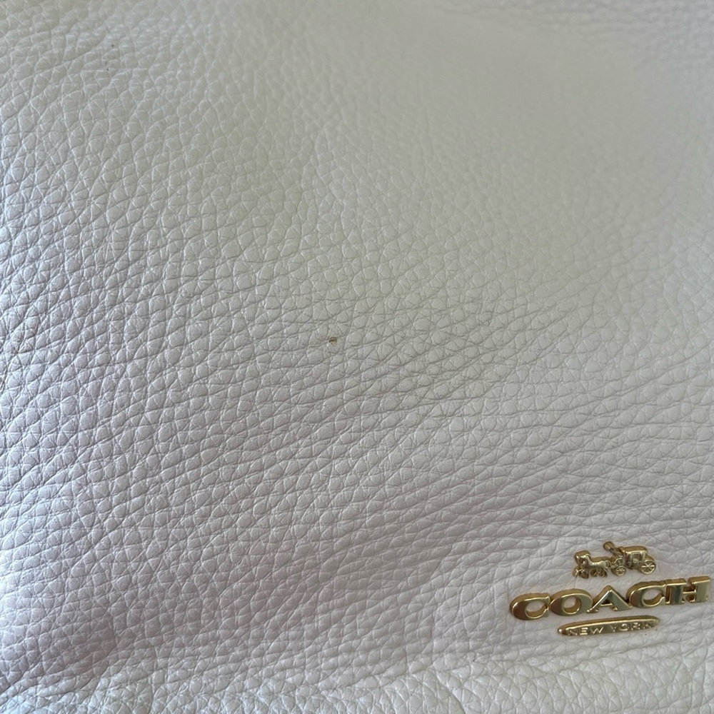 Coach White Abby Duffle Pebbled Leather Shoulder Bag - Picture 4 of 9